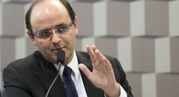Ministro da Educação defende debate sobre verba para merenda escolar